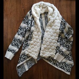 Black And White Print Sweater Cardi